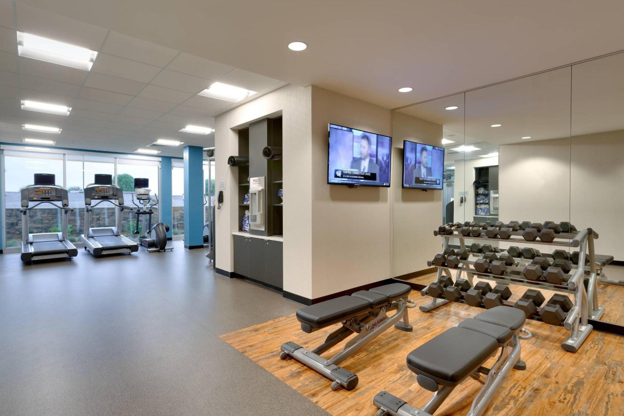 Fairfield Inn & Suites By Marriott Springfield North Экстерьер фото