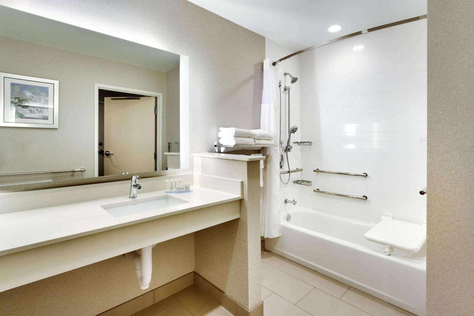 Fairfield Inn & Suites By Marriott Springfield North Экстерьер фото