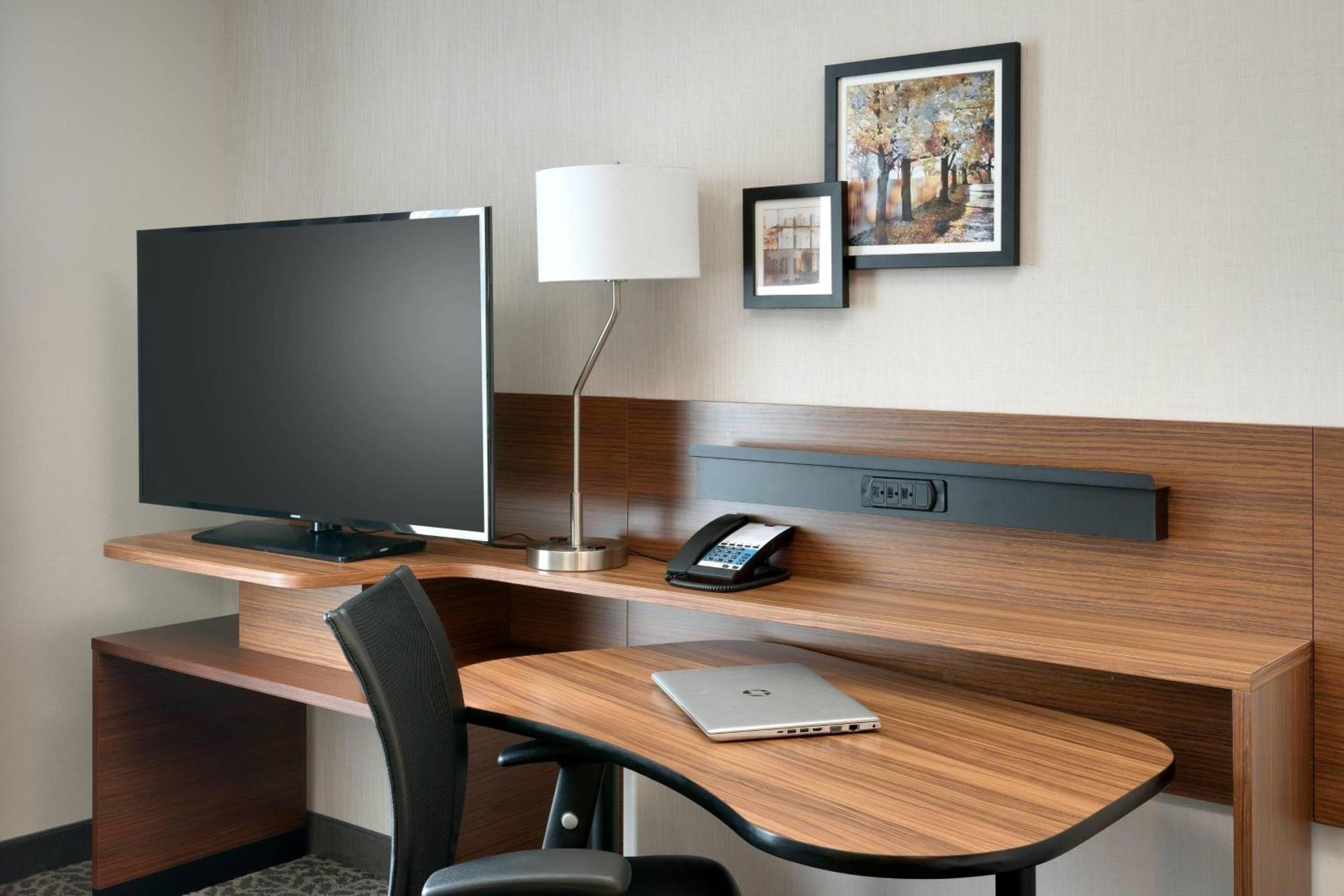 Fairfield Inn & Suites By Marriott Springfield North Экстерьер фото