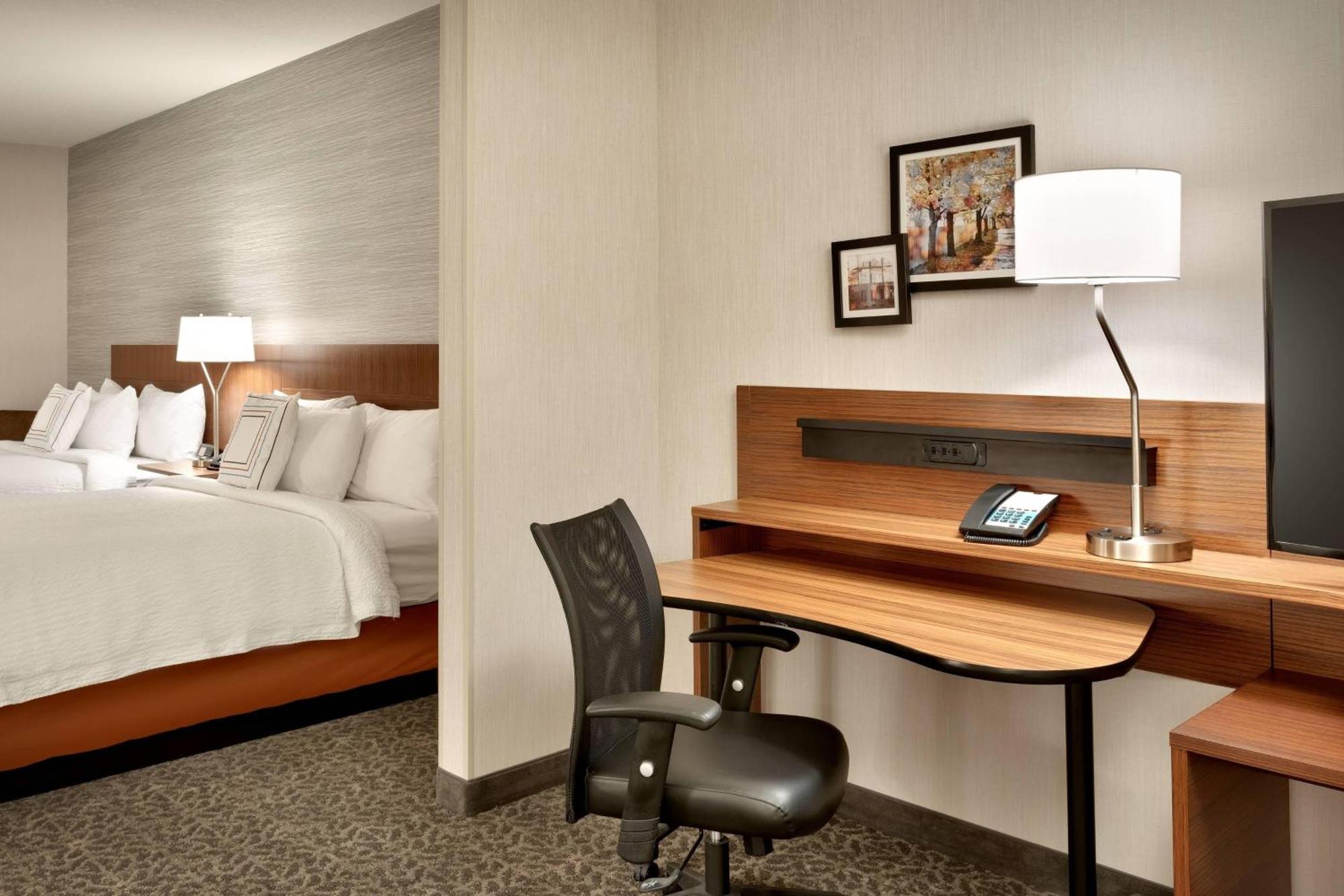 Fairfield Inn & Suites By Marriott Springfield North Экстерьер фото